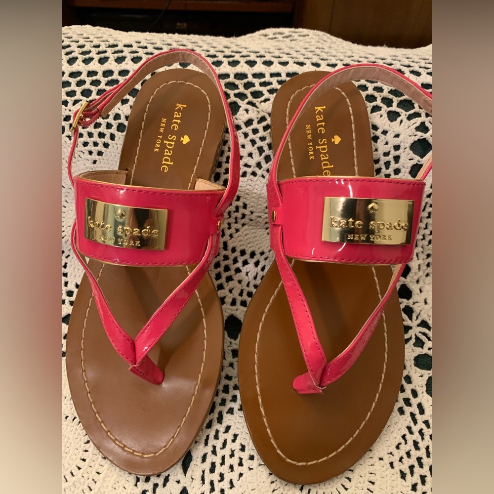 Kate Spade Cassandra thong sandals in Barbie pink